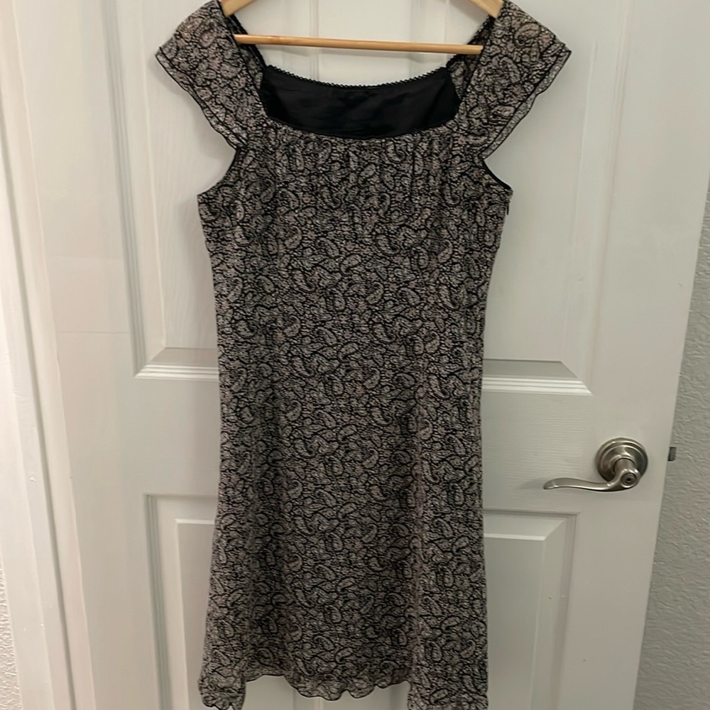 Lightweight Capsleeve Floral Paisley Dress